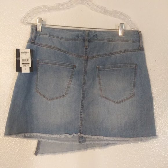Energie women's size 11 light wash faux wrap skirt - Picture 4 of 16